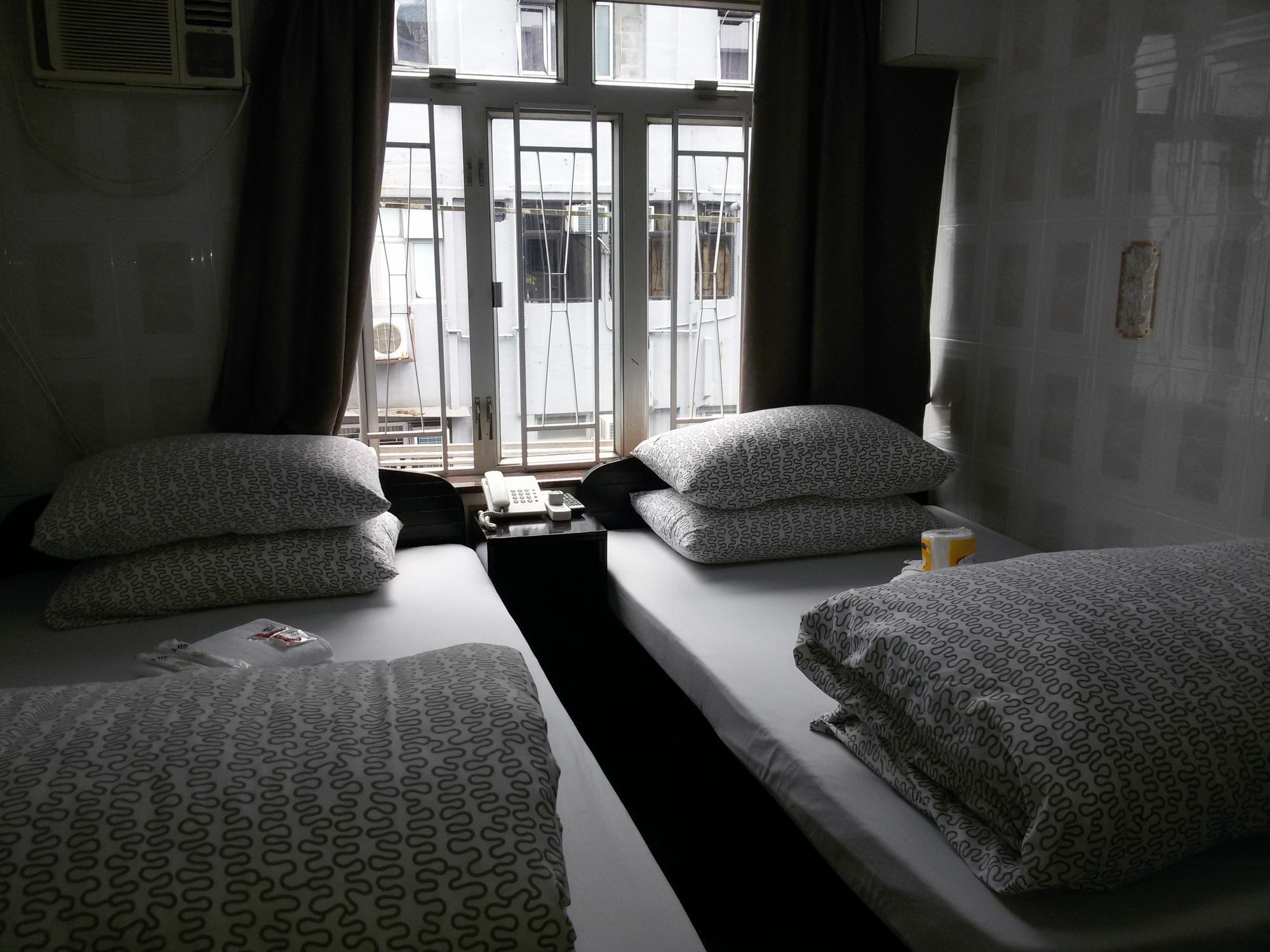 Tom'S Guest House Цзюлун Экстерьер фото
